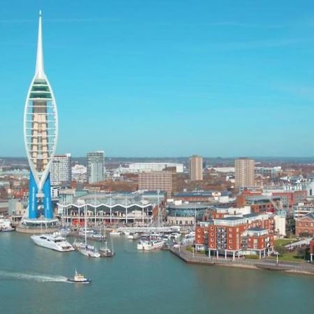 Coastal Comfort Getaway Portsmouth Esterno foto
