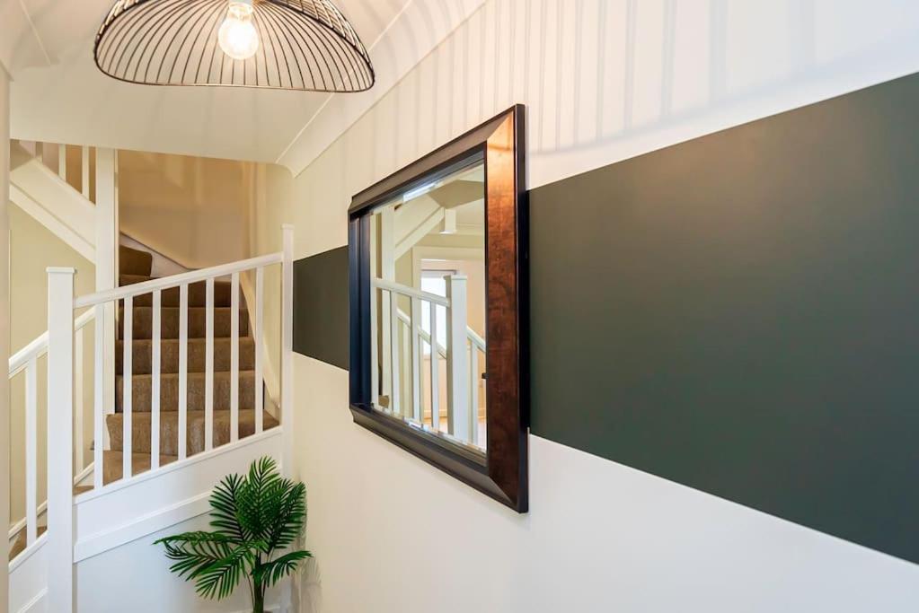 Coastal Comfort Getaway Portsmouth Esterno foto